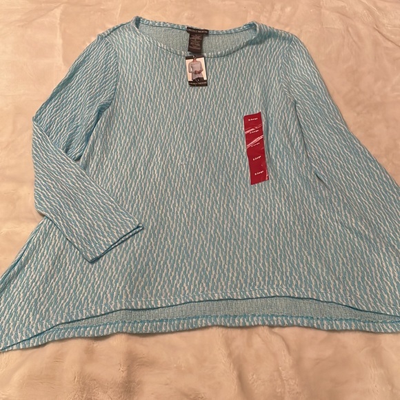 Chelsea & Theodore Blue And White Stream Sweater - Picture 2 of 5